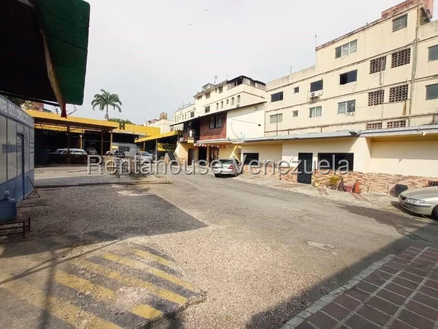 Comercial (Galpon - Deposito) en Venta en Cabriales, Carabobo - 28