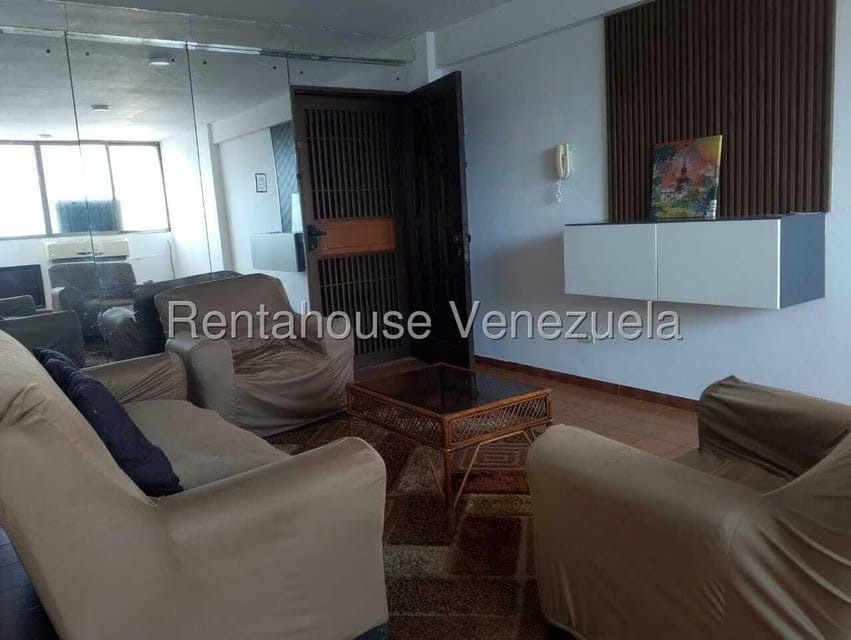 Apartamento (1 Nivel) en Alquiler en Tierra Negra, Zulia - 11