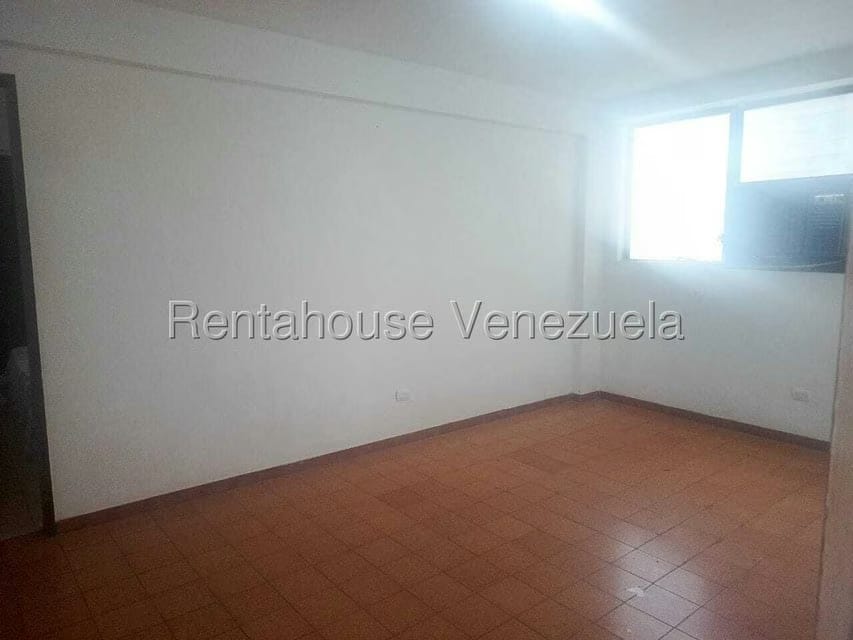 Apartamento (1 Nivel) en Alquiler en Tierra Negra, Zulia - 23