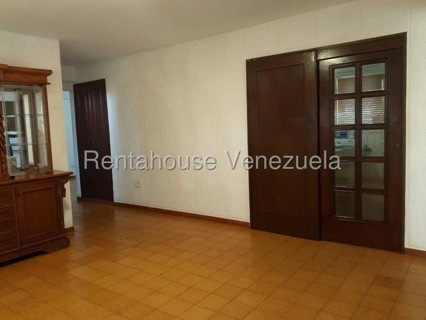 Apartamento (1 Nivel) en Alquiler en Tierra Negra, Zulia - 5