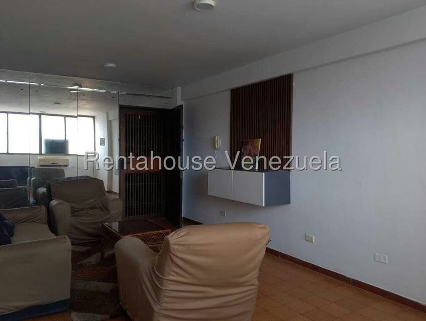 Apartamento (1 Nivel) en Alquiler en Tierra Negra, Zulia - 8