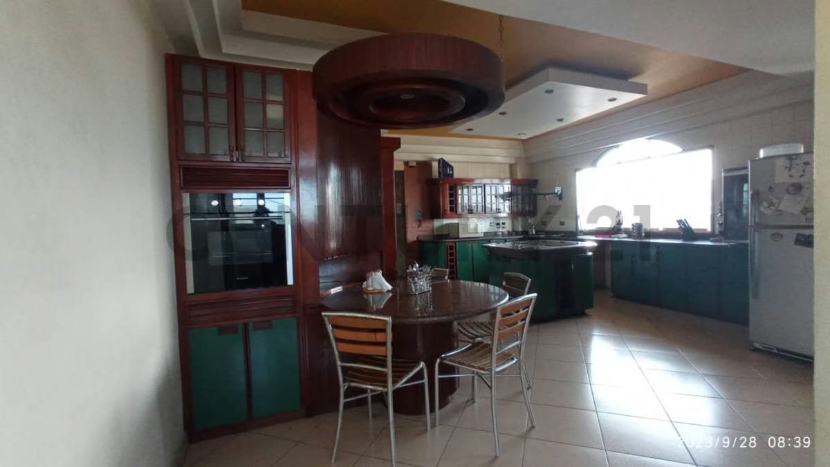 PENT- HOUSE Moderno de 260,44 m2 en el Centro de la Ciudad - 16