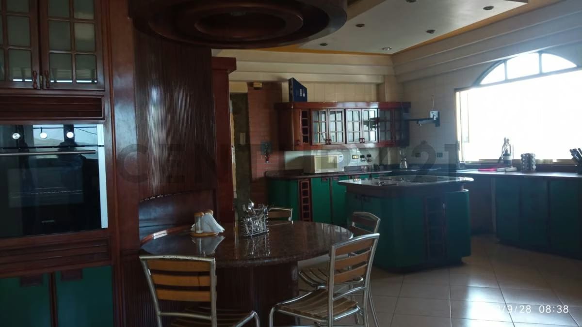 PENT- HOUSE Moderno de 260,44 m2 en el Centro de la Ciudad - 17
