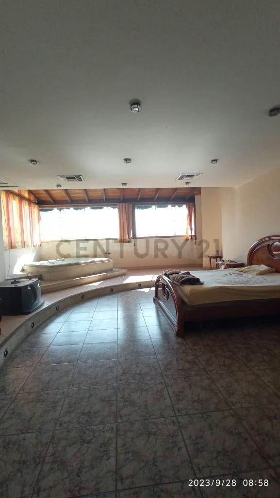 PENT- HOUSE Moderno de 260,44 m2 en el Centro de la Ciudad - 19