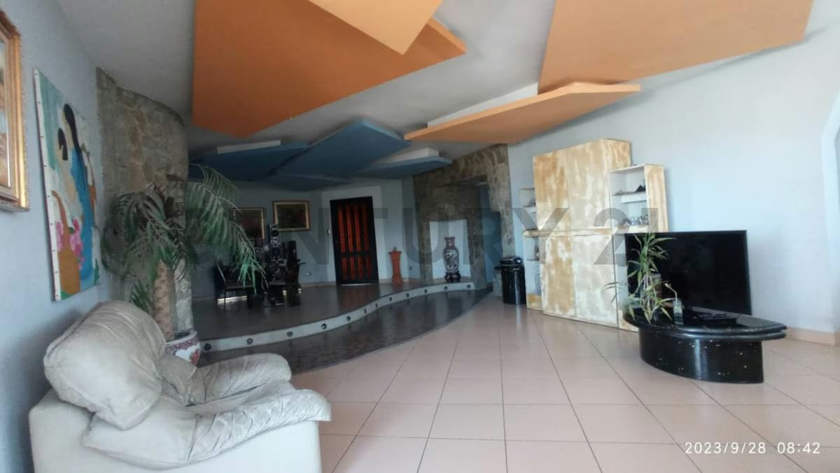 PENT- HOUSE Moderno de 260,44 m2 en el Centro de la Ciudad - 9