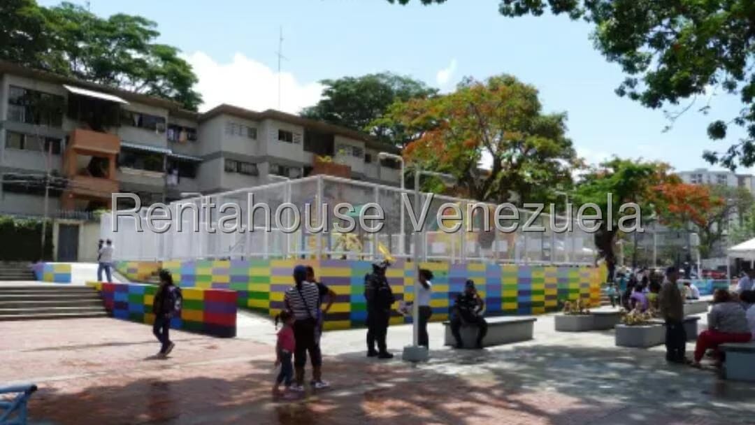 Comercial (Local Comercial) en Venta en Petare, Distrito Metropolitano - 15