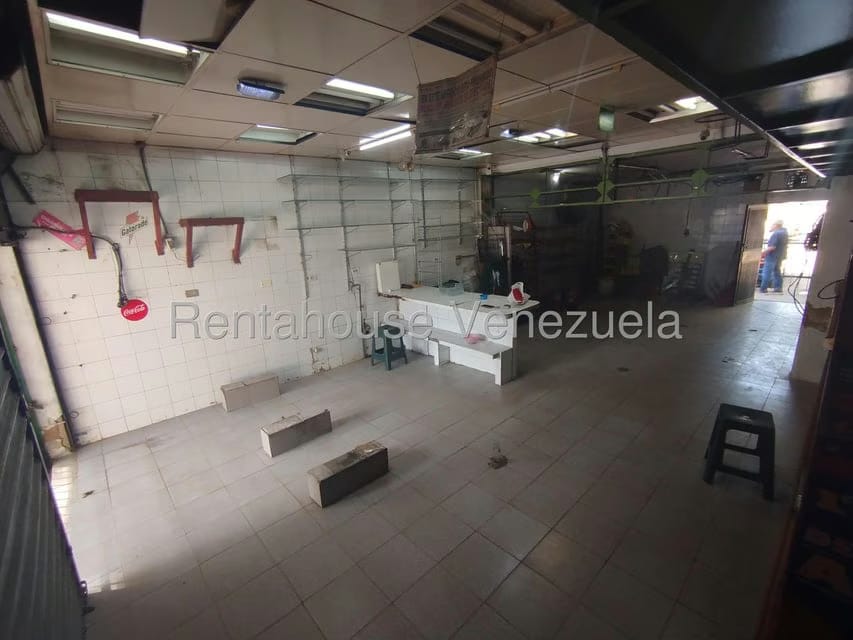 Comercial (Local Comercial) en Venta en Petare, Distrito Metropolitano - 4