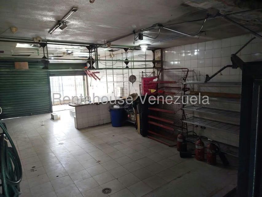 Comercial (Local Comercial) en Venta en Petare, Distrito Metropolitano - 8