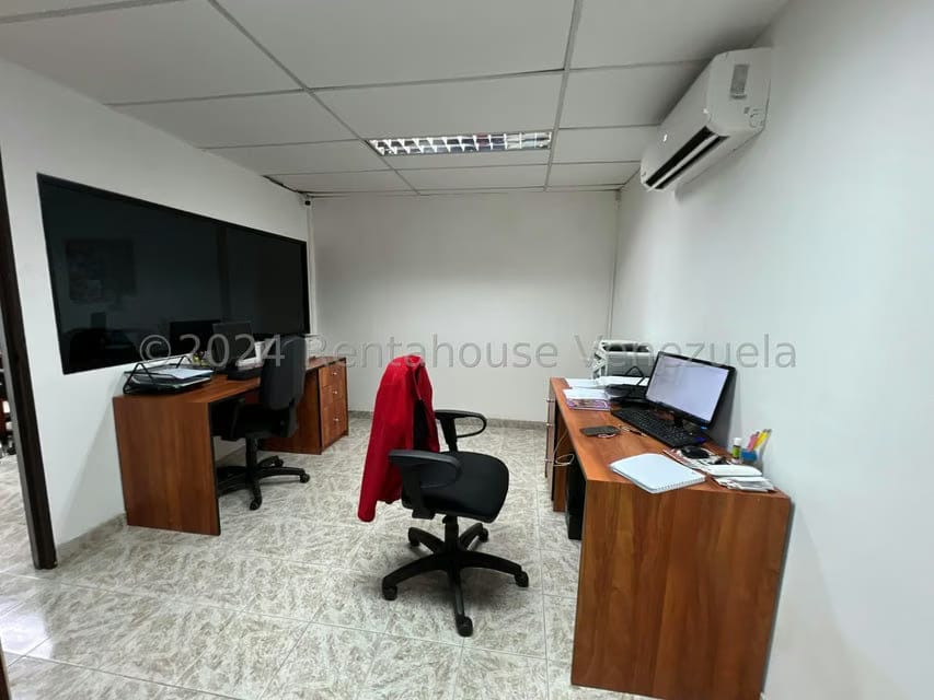 Comercial (Industrial) en Venta en Catia, Distrito Metropolitano - 2