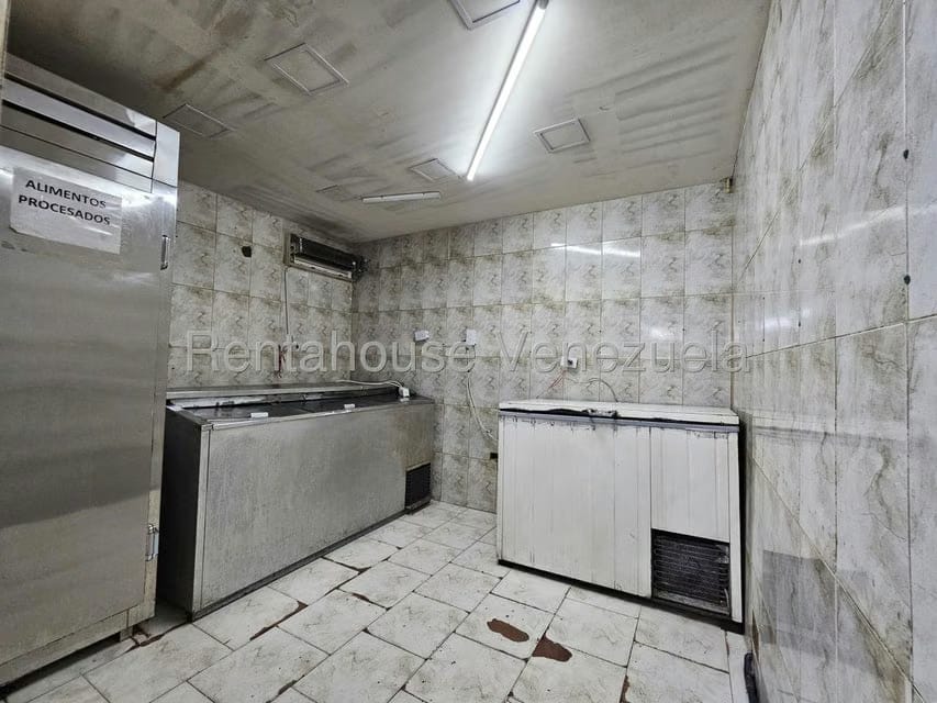 Comercial (Local Comercial) en Alquiler en Las Mercedes, Lara - 33