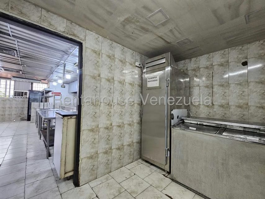 Comercial (Local Comercial) en Alquiler en Las Mercedes, Lara - 34