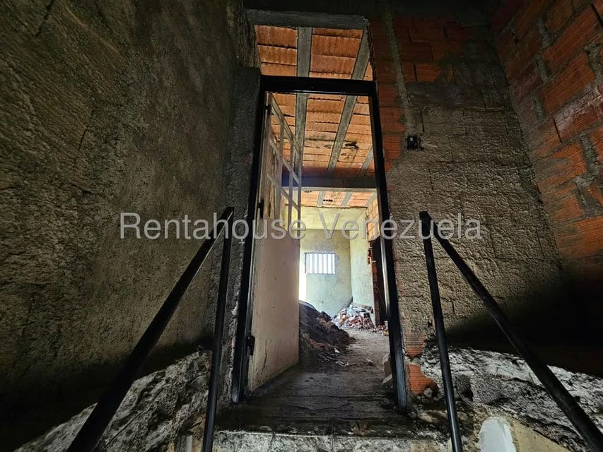 Comercial (Edificio) en Venta en Centro, Lara - 12