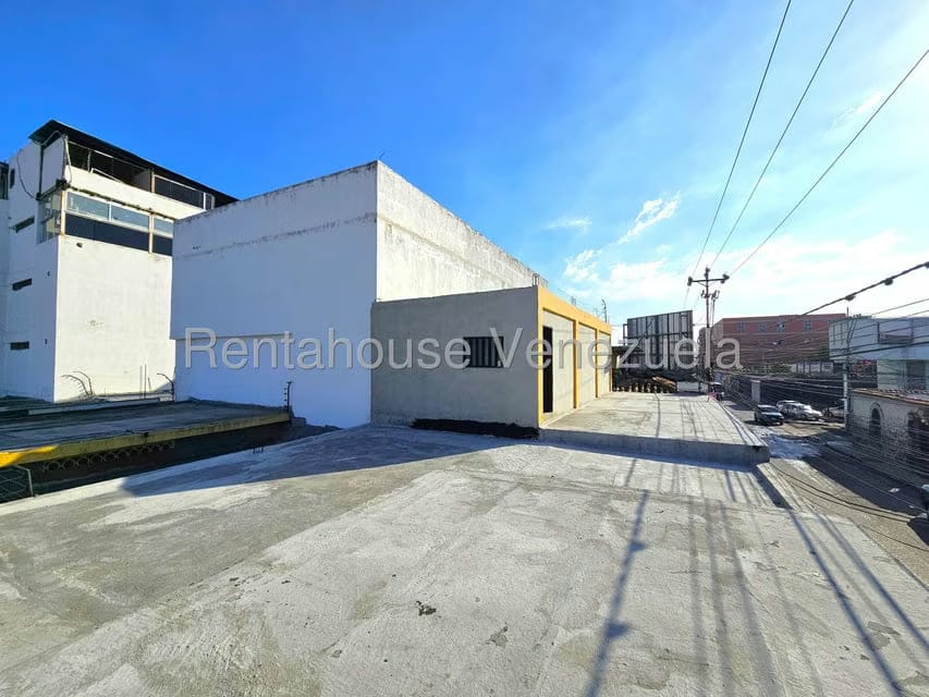 Comercial (Edificio) en Venta en Centro, Lara - 15