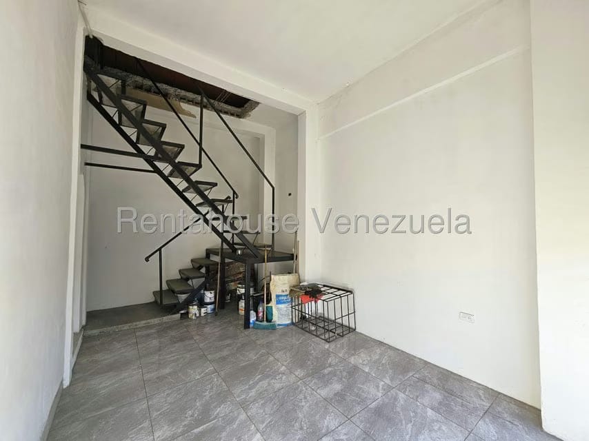 Comercial (Edificio) en Venta en Centro, Lara - 5