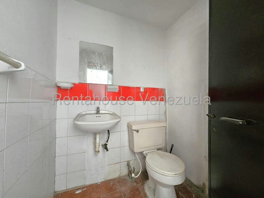 Comercial (Edificio) en Venta en Centro, Lara - 8