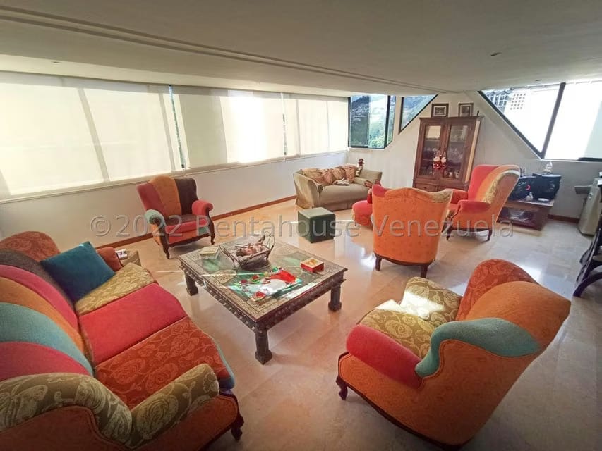 Townhouse (Multiples Niveles) en Venta en El Hatillo, Distrito Metropolitano - 3