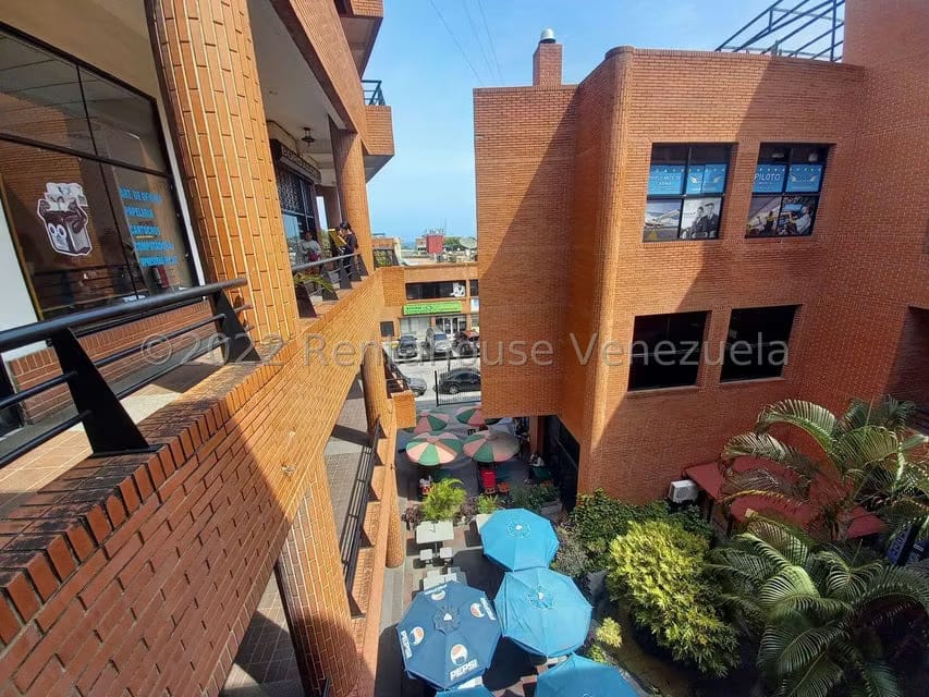Comercial (Edificio) en Venta en La Atlantida, Vargas - 25