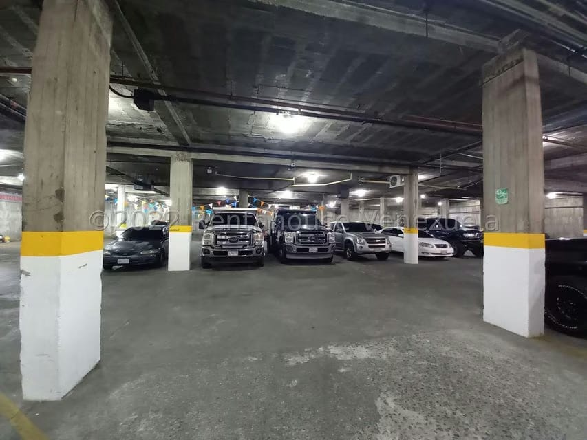 Comercial (Edificio) en Venta en La Atlantida, Vargas - 51