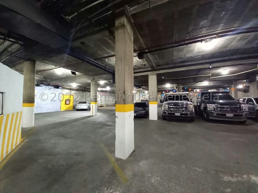 Comercial (Edificio) en Venta en La Atlantida, Vargas - 52