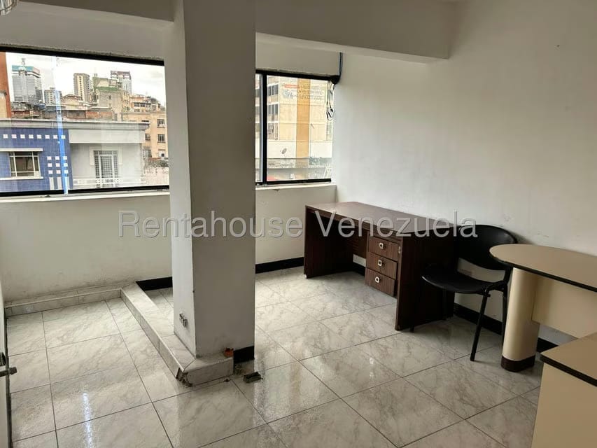 Comercial (Oficina) en Alquiler en Bello Monte, Distrito Metropolitano - 4
