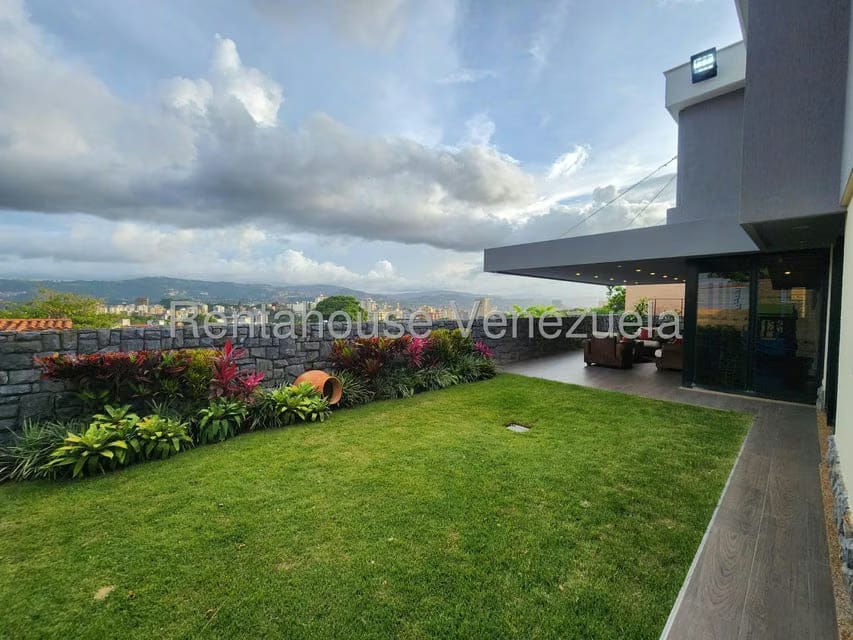 Casa (Multipes Niveles) en Venta en El Marques, Distrito Metropolitano