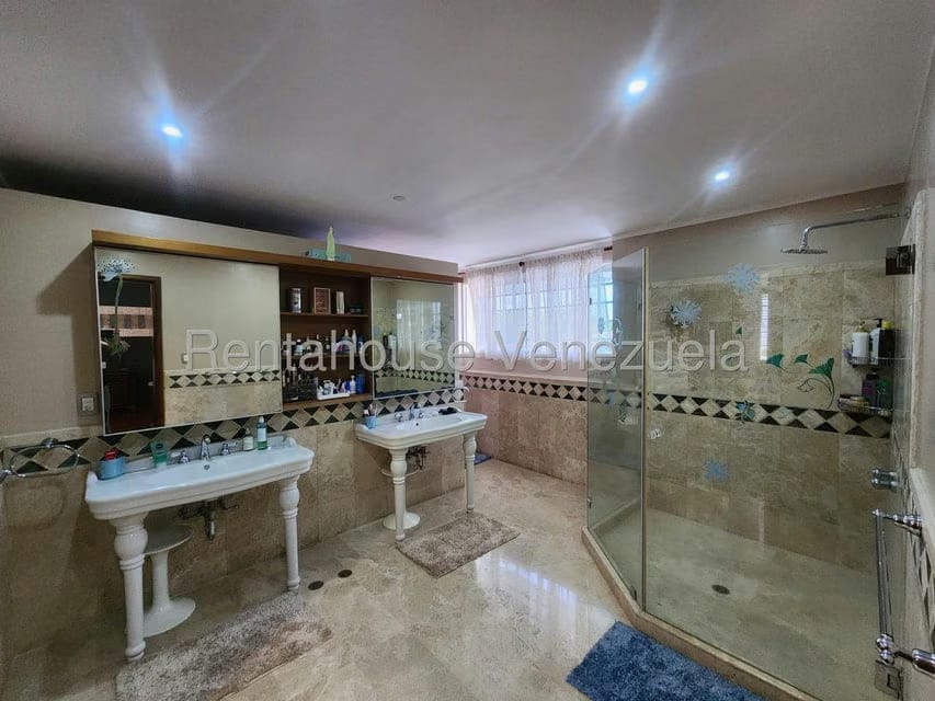 Casa (Multipes Niveles) en Venta en El Marques, Distrito Metropolitano - 12