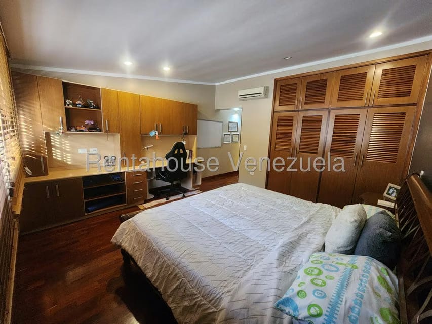 Casa (Multipes Niveles) en Venta en El Marques, Distrito Metropolitano - 20