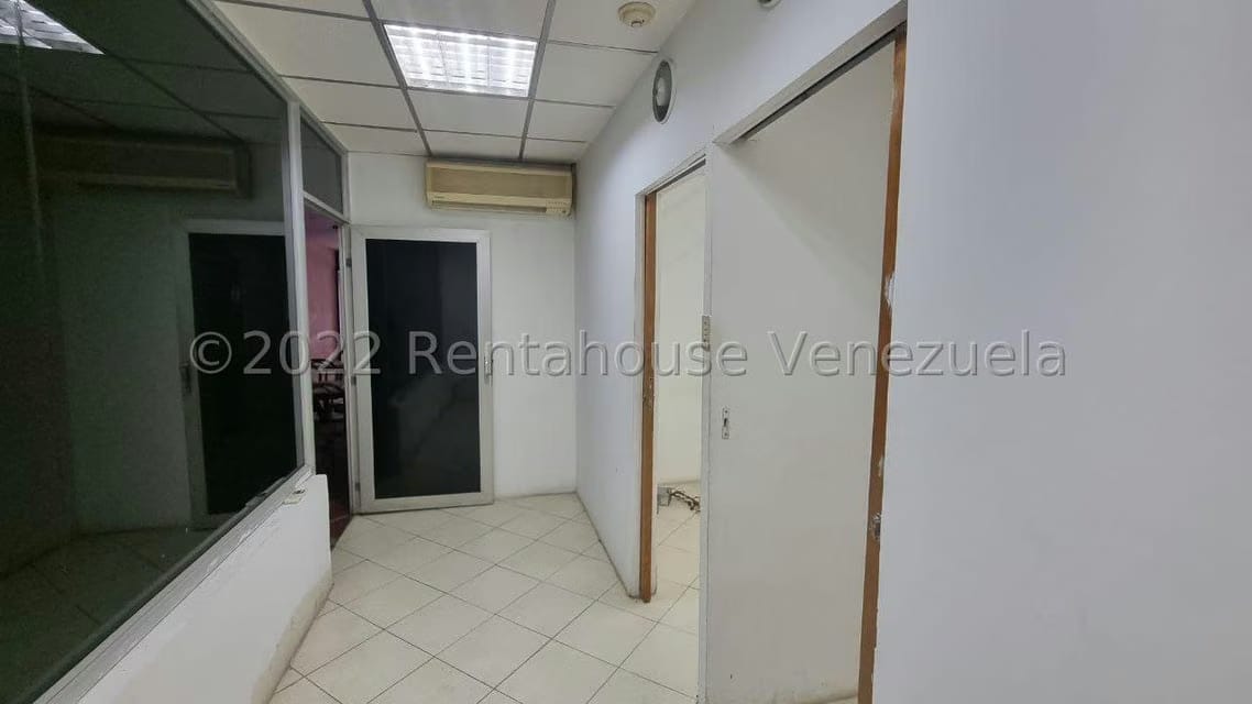 Comercial (Edificio) en Venta en Centro, Lara - 16