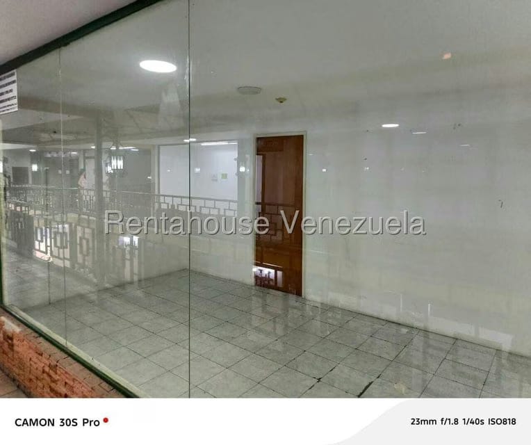 Comercial (Local Comercial) en Alquiler en Avenida Bolivar Norte, Carabobo - 7