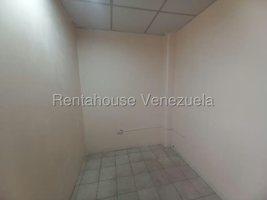 Comercial (Oficina) en Alquiler en Centro, Lara - 11