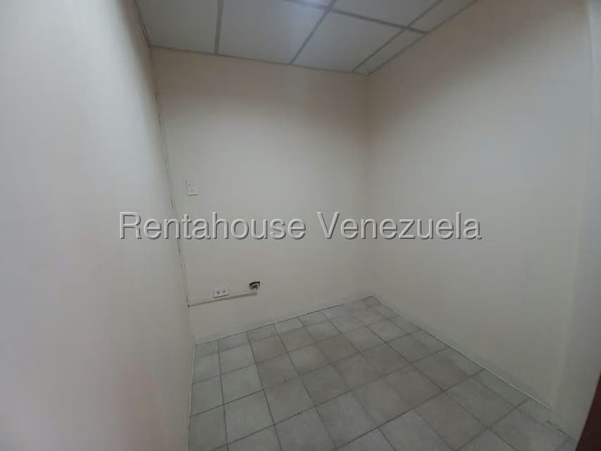 Comercial (Oficina) en Alquiler en Centro, Lara - 12