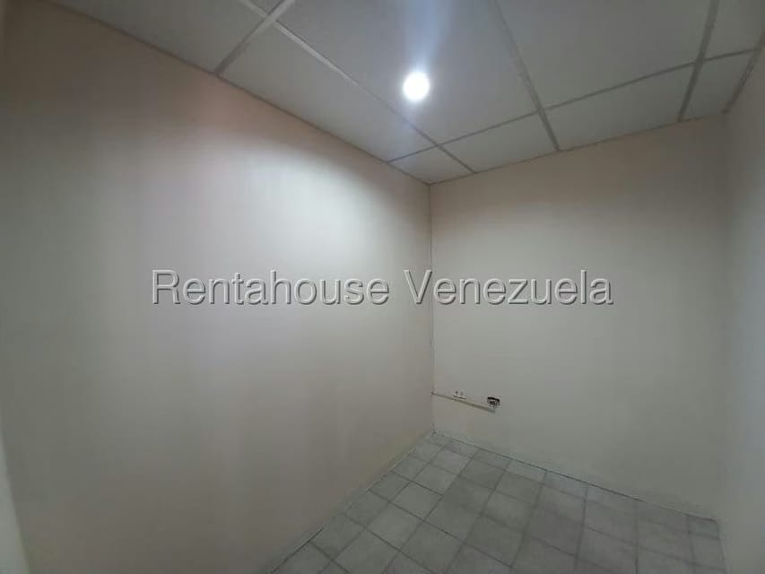 Comercial (Oficina) en Alquiler en Centro, Lara - 13