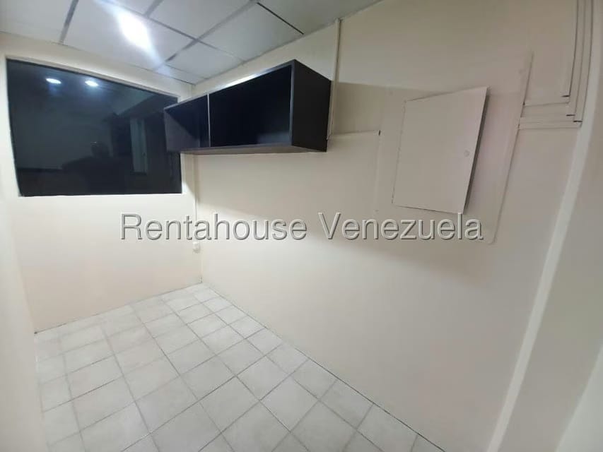 Comercial (Oficina) en Alquiler en Centro, Lara - 18