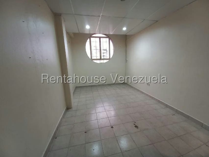 Comercial (Oficina) en Alquiler en Centro, Lara - 24