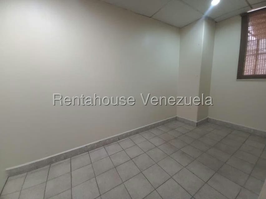 Comercial (Oficina) en Alquiler en Centro, Lara - 6