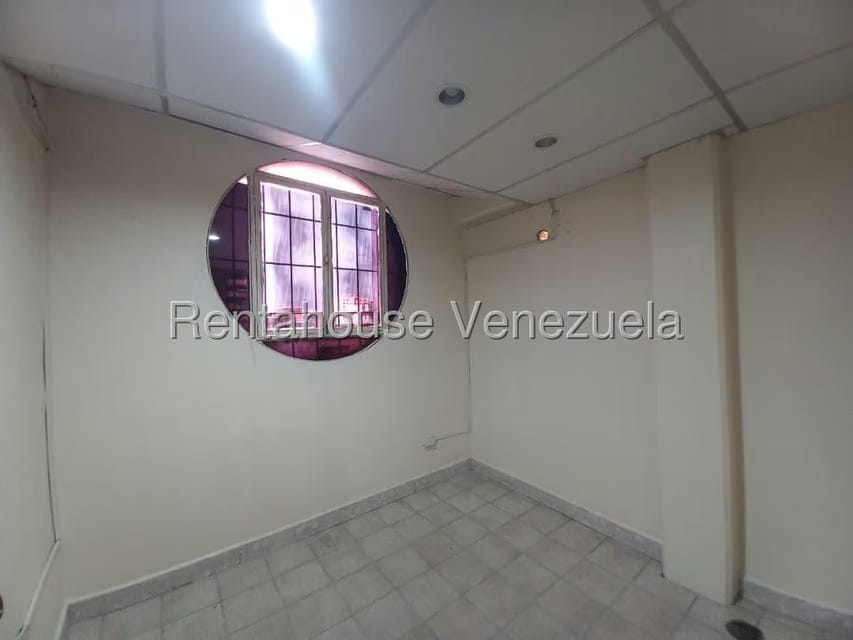 Comercial (Oficina) en Alquiler en Centro, Lara - 7