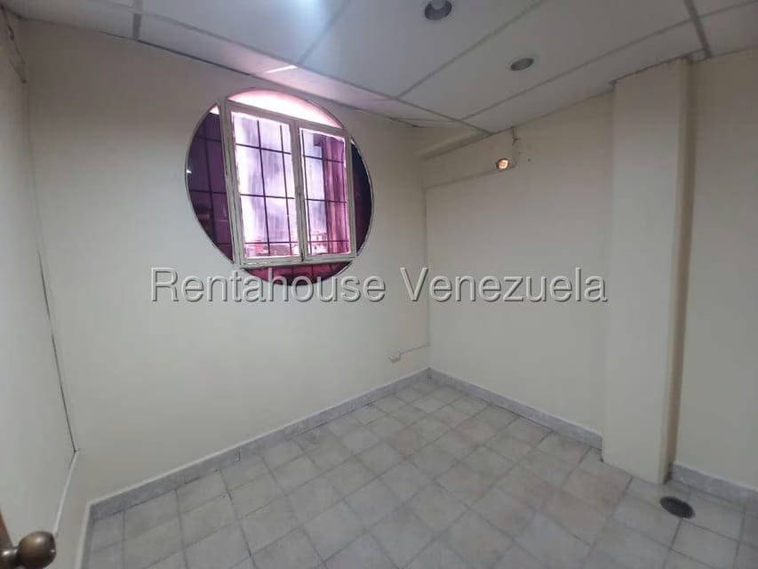 Comercial (Oficina) en Alquiler en Centro, Lara - 8