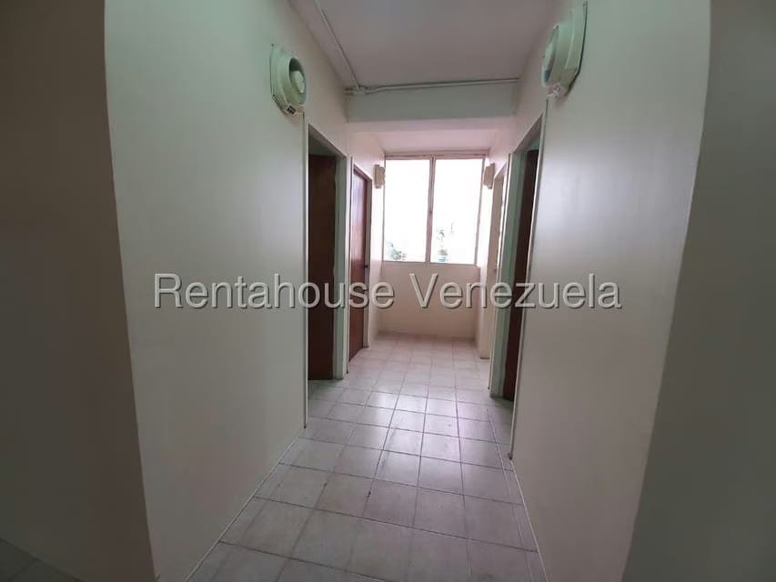 Comercial (Oficina) en Alquiler en Centro, Lara - 9