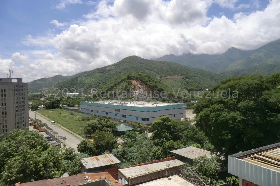 Casa (Multipes Niveles) en Alquiler en Guarenas, Miranda - 14