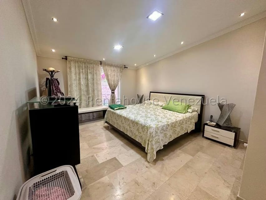 Casa (Multipes Niveles) en Venta en El Picacho, Miranda - 17