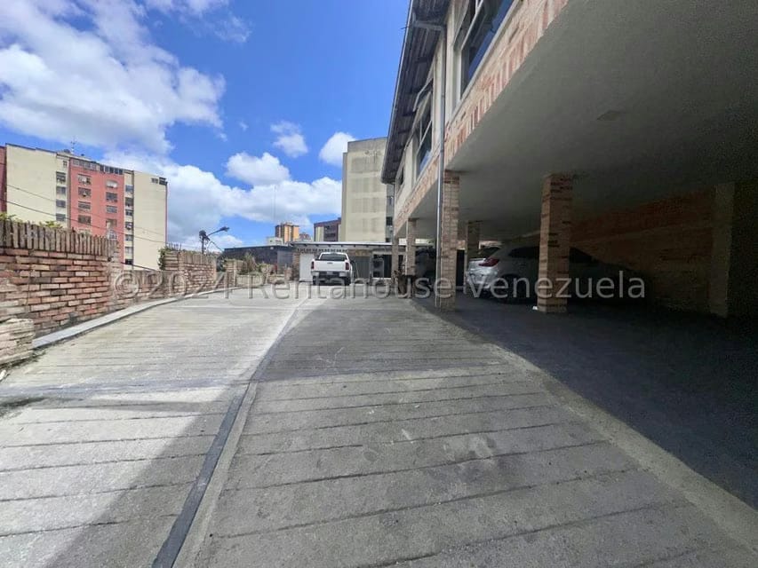 Casa (Multipes Niveles) en Venta en El Picacho, Miranda - 3