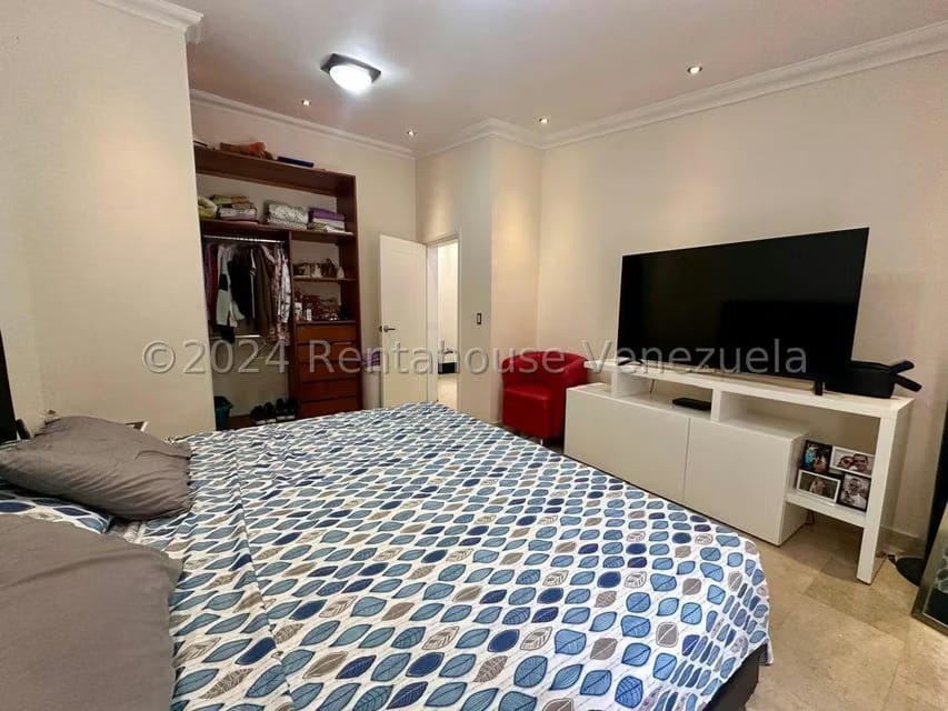 Casa (Multipes Niveles) en Venta en El Picacho, Miranda - 26