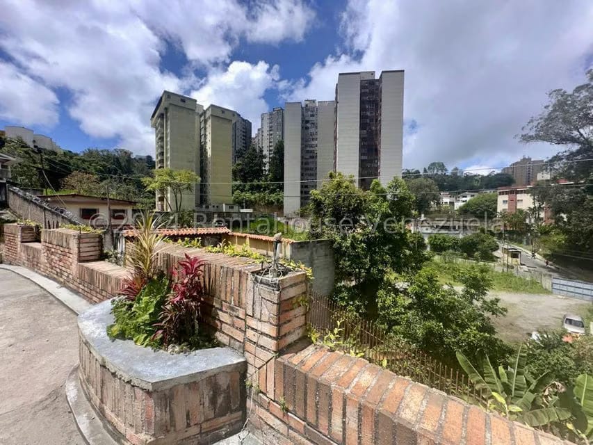 Casa (Multipes Niveles) en Venta en El Picacho, Miranda - 35