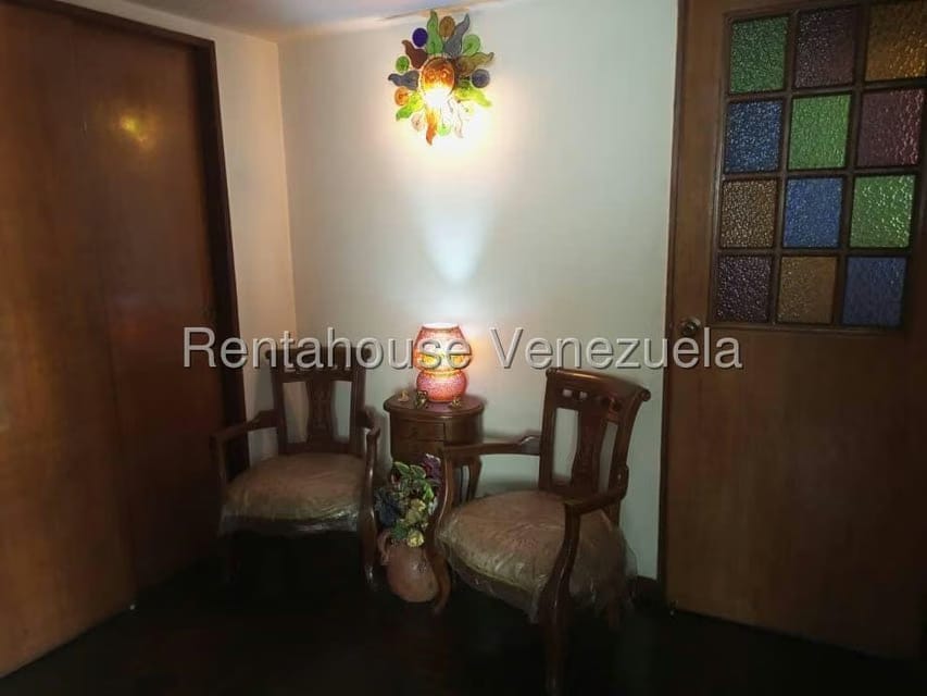 Apartamento (1 Nivel) en Venta en El Recreo, Distrito Metropolitano - 2