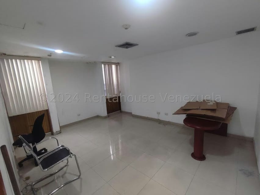 Comercial (Oficina) en Alquiler en Parroquia La Candelaria, Distrito Metropolitano - 5