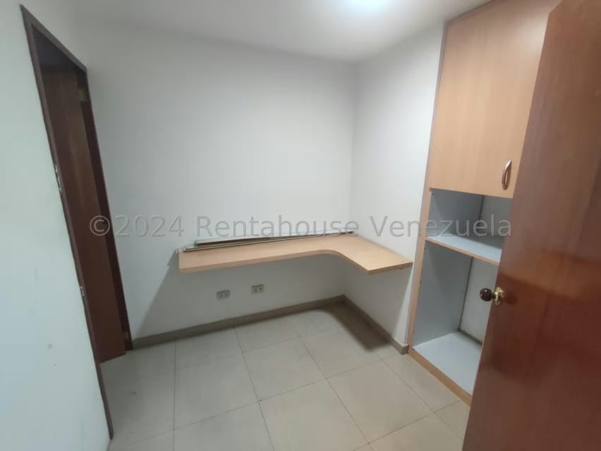 Comercial (Oficina) en Alquiler en Parroquia La Candelaria, Distrito Metropolitano - 7