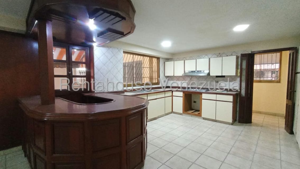 Apartamento (1 Nivel) en Alquiler en Andres Bello, Aragua - 16