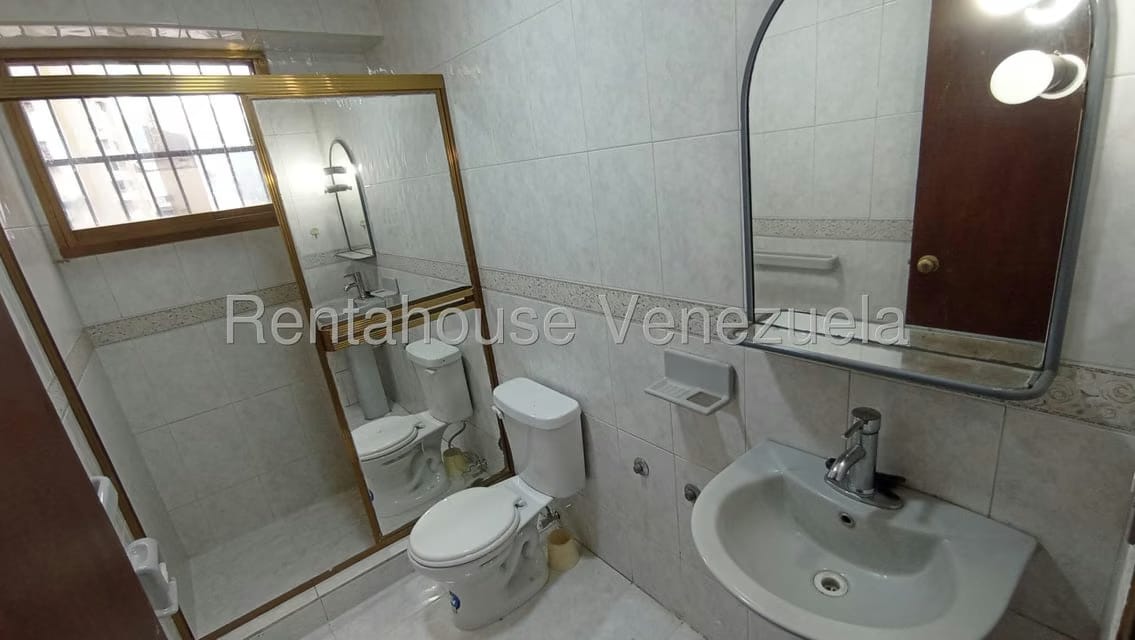 Apartamento (1 Nivel) en Alquiler en Andres Bello, Aragua - 20