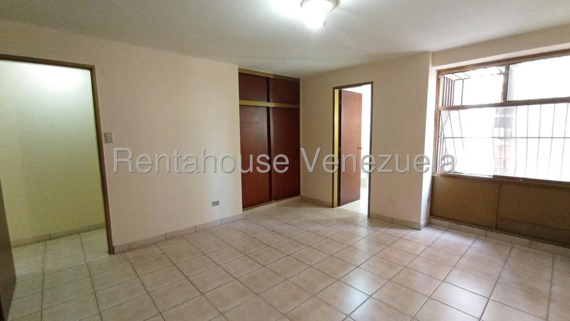 Apartamento (1 Nivel) en Alquiler en Andres Bello, Aragua - 22