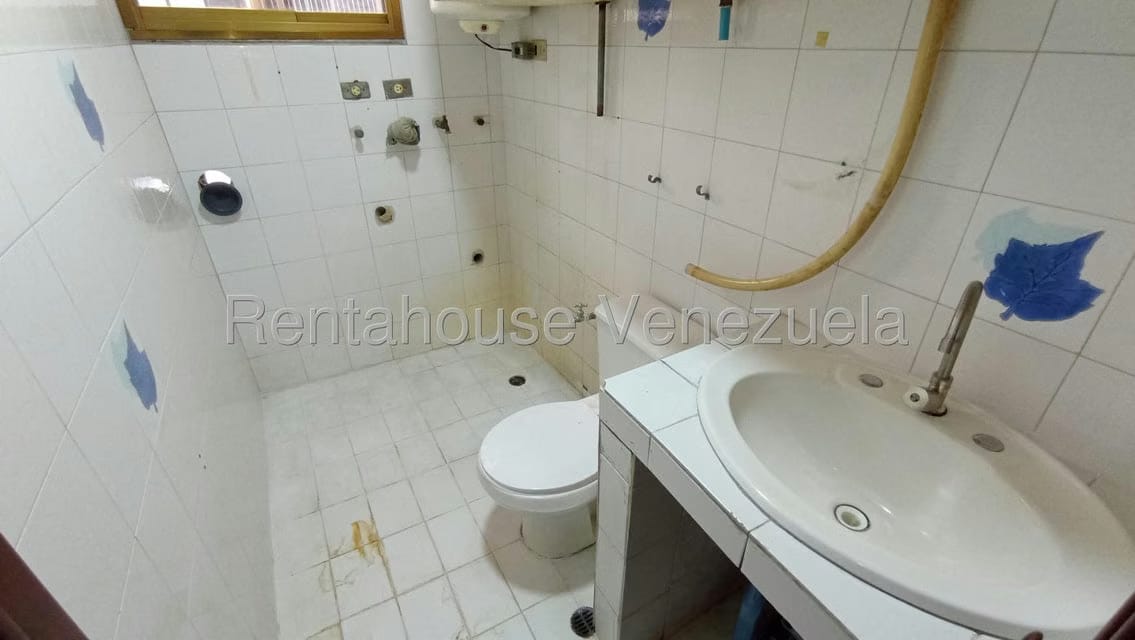 Apartamento (1 Nivel) en Alquiler en Andres Bello, Aragua - 24
